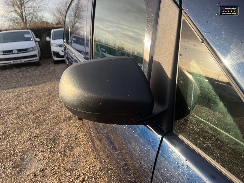 Used Mercedes-Benz Vito 2018 for sale - 77042009: Photo 17