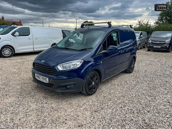 Used Ford Transit Courier 2017 for sale - 75426561: Photo