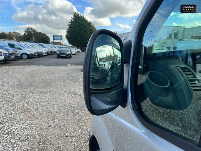 Used Vauxhall Vivaro 2013 for sale - 77041961: Photo 12