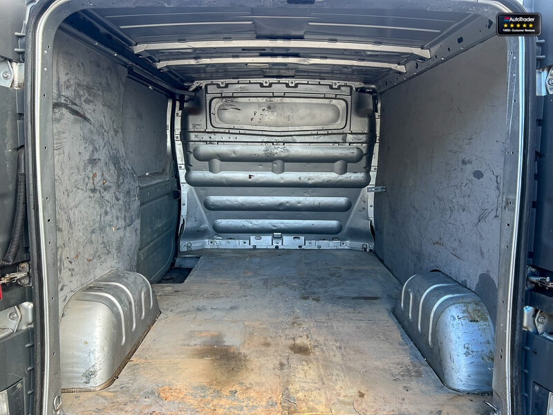 Used Vauxhall Vivaro 2013 for sale - 77041961: Photo 9