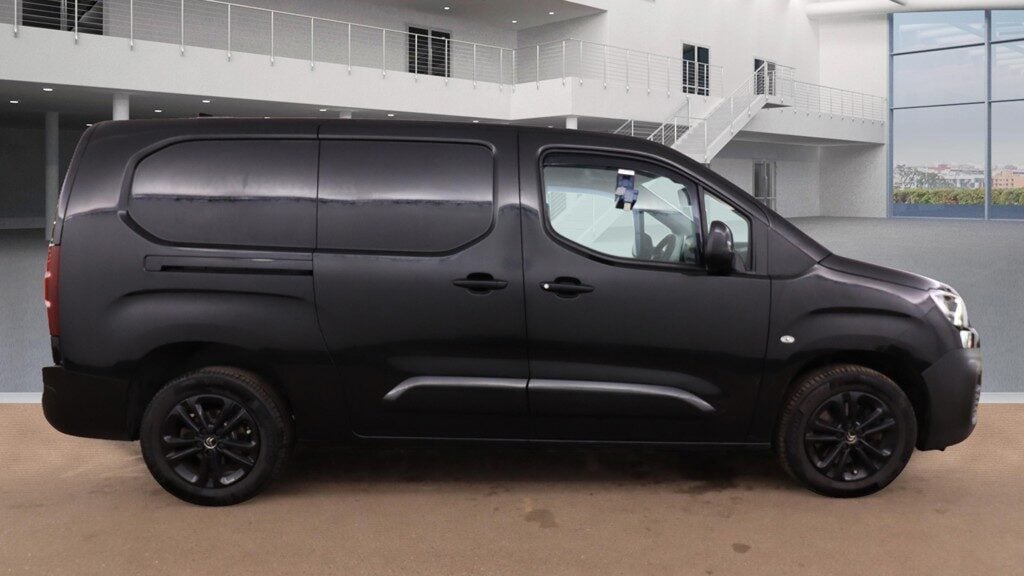 Used Citroen Berlingo 2020 for sale - 77041647: Photo 3