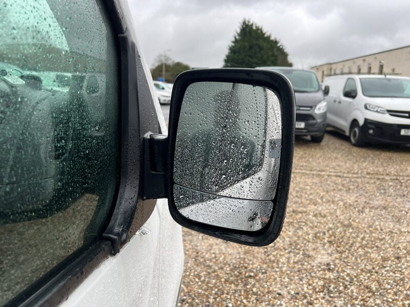 Used Vauxhall Vivaro 2018 for sale - 77375905: Photo 17