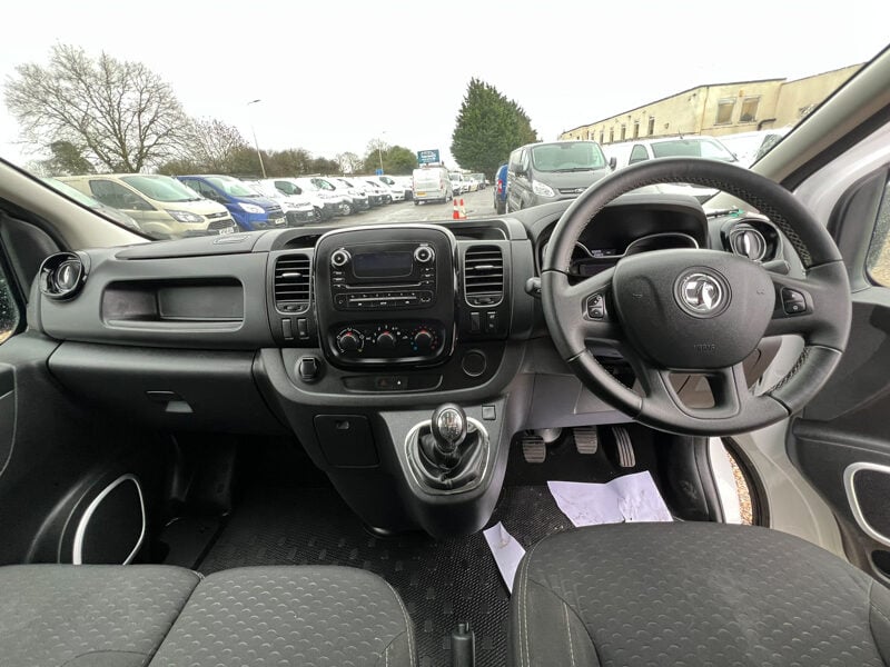 Used Vauxhall Vivaro 2018 for sale - 77375905: Photo 25