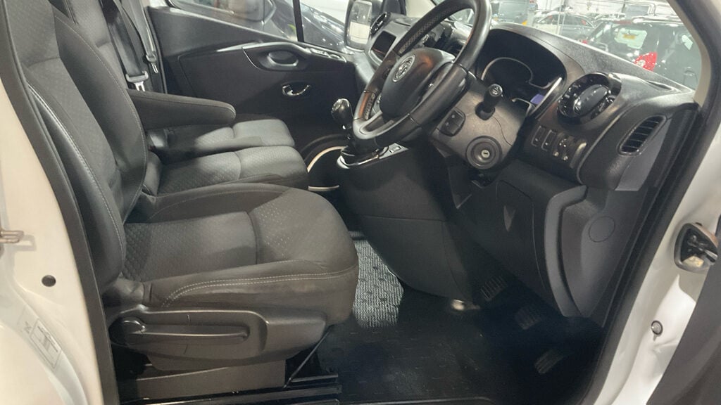 Used Vauxhall Vivaro 2018 for sale - 77375905: Photo 9