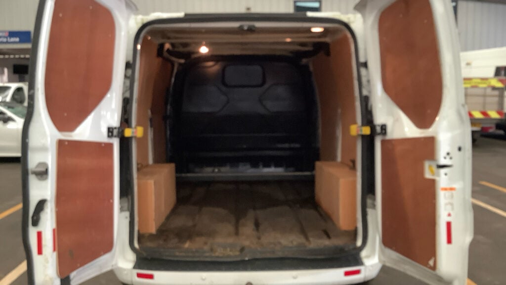 Used Ford Transit Custom 2017 for sale - 77363399: Photo 5