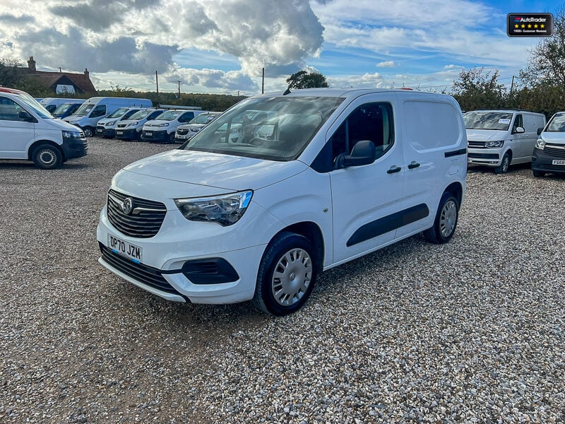 Used Vauxhall Combo 2020 for sale - 77041989: Photo 2