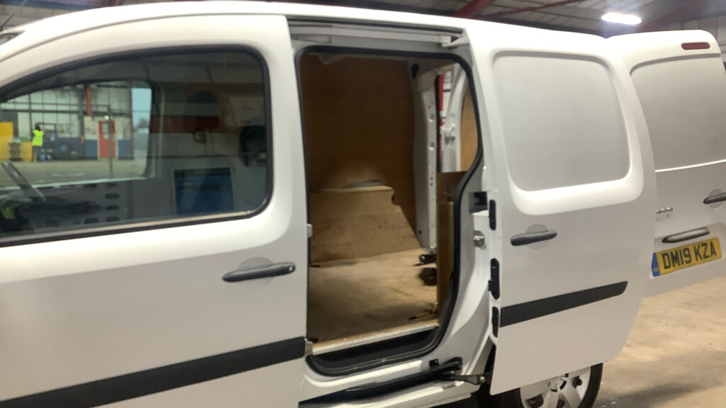 Used Renault Kangoo 2019 for sale - 77107047: Photo 8