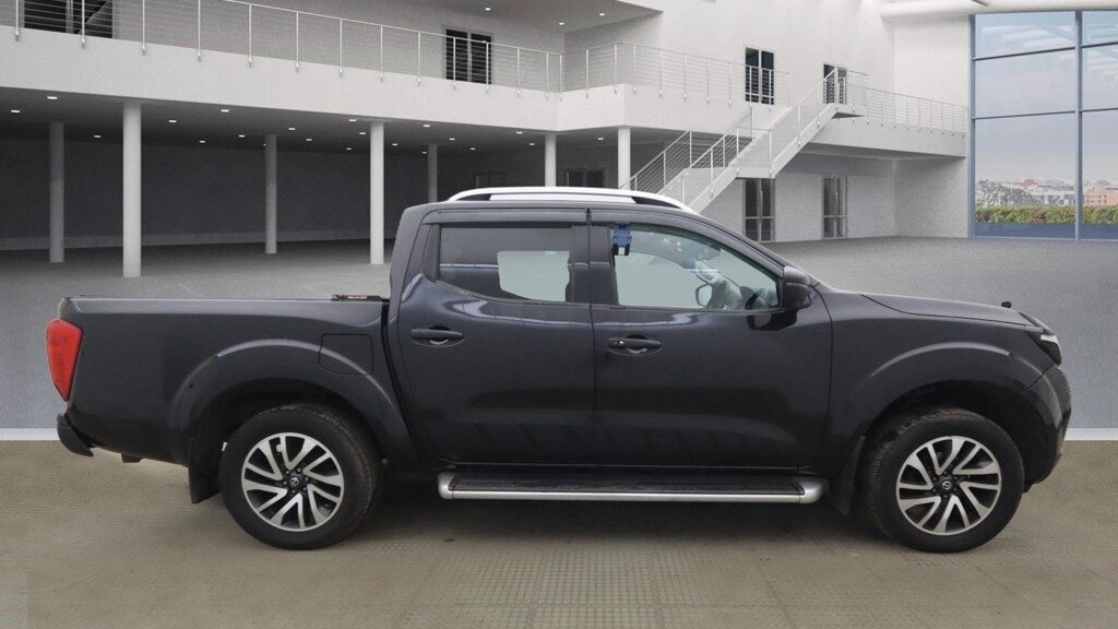 Used Nissan Navara 2017 for sale - 77932723: Photo 3