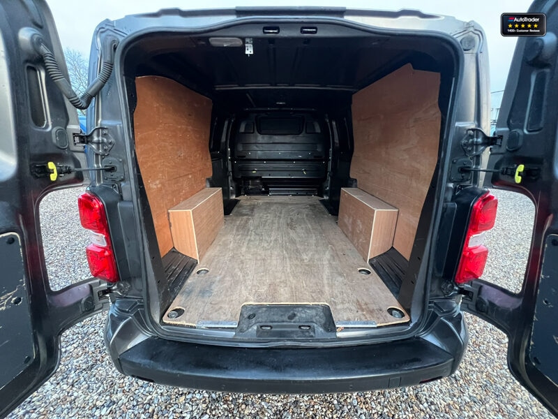 Used Vauxhall Vivaro 2019 for sale - 77042111: Photo 10