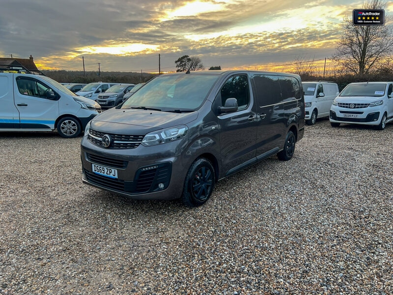 Used Vauxhall Vivaro 2019 for sale - 77042111: Photo 2