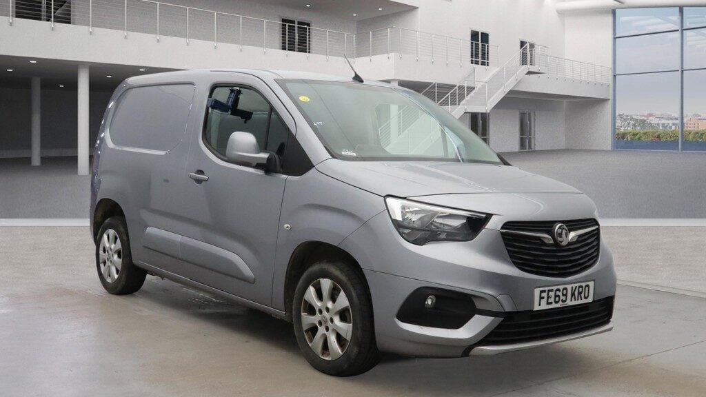 Used Vauxhall Combo 2019 for sale - 77687436: Photo 2