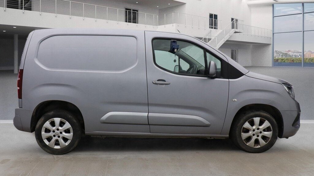 Used Vauxhall Combo 2019 for sale - 77687436: Photo 3