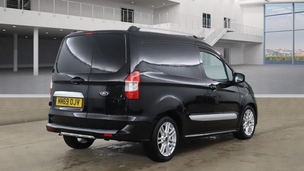 Used Ford Transit Courier 2019 for sale - 77042134: Photo 4