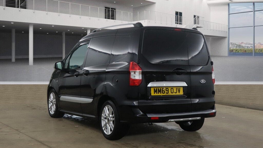 Used Ford Transit Courier 2019 for sale - 77042134: Photo 6