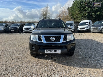 Used Nissan Navara 2013 for sale - 77041863: Photo
