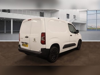 Used Peugeot Partner 2019 for sale - 77528202: Photo