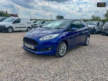 Used Ford Fiesta 2017 for sale - 74825049: Photo