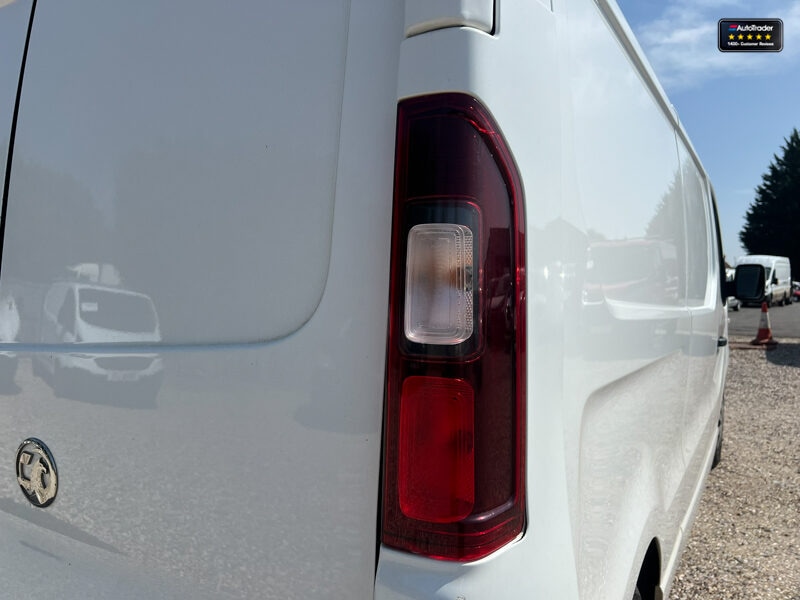 Used Vauxhall Vivaro 2018 for sale - 77041712: Photo 19