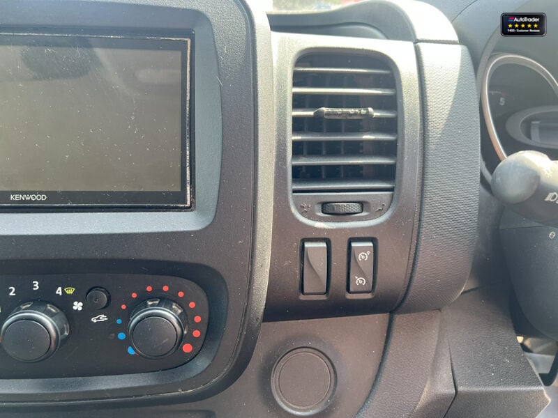 Used Vauxhall Vivaro 2018 for sale - 77041712: Photo 37