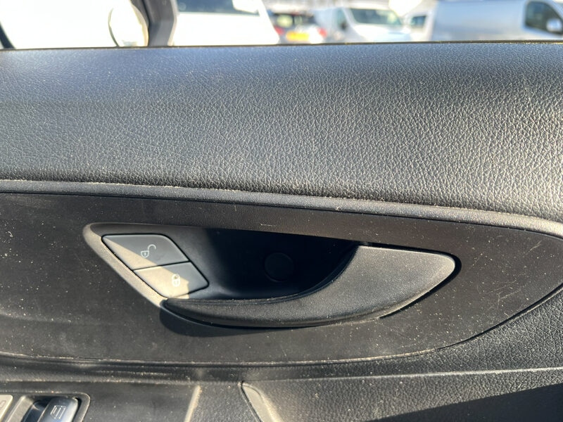 Used Mercedes-Benz Vito 2021 for sale - 77041927: Photo 28