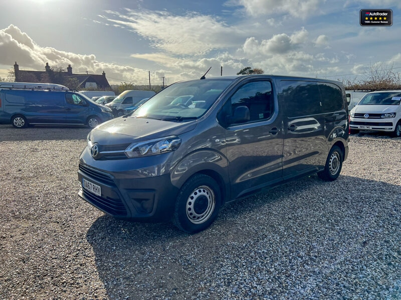 Used Toyota ProAce 2017 for sale - 77041762: Photo 2