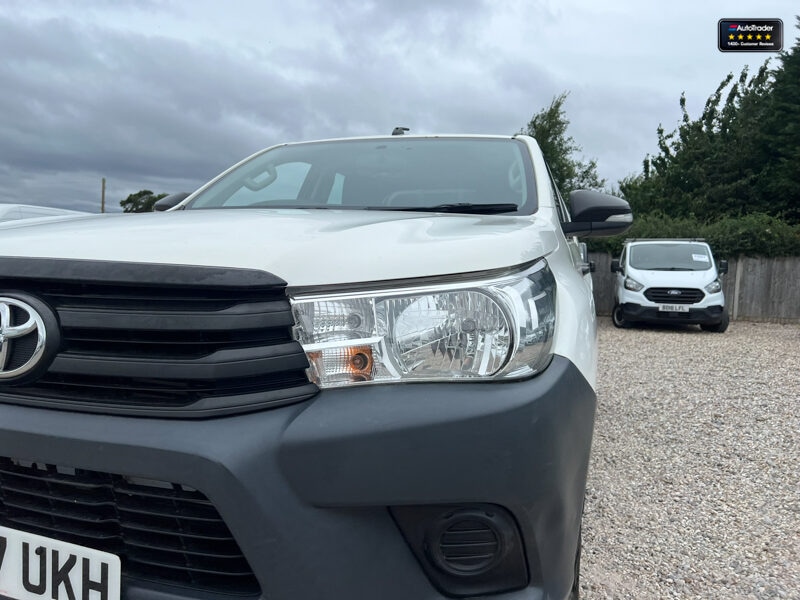 Used Toyota Hilux 2017 for sale - 77041663: Photo 13
