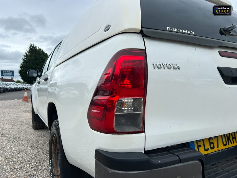 Used Toyota Hilux 2017 for sale - 77041663: Photo 14