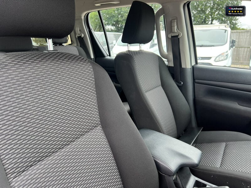 Used Toyota Hilux 2017 for sale - 77041663: Photo 20