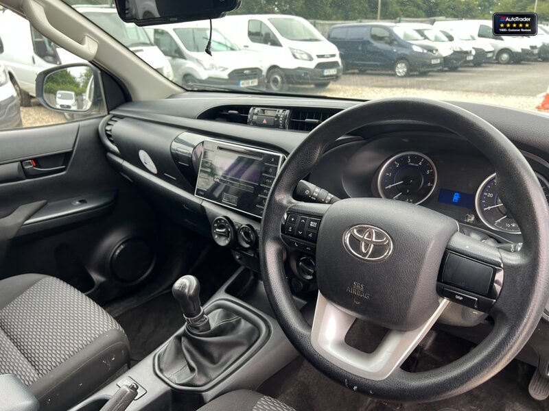 Used Toyota Hilux 2017 for sale - 77041663: Photo 22
