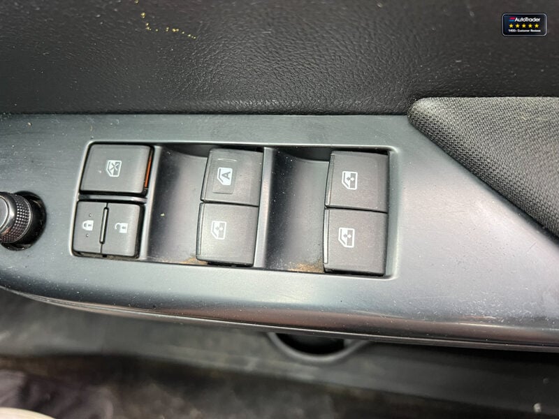 Used Toyota Hilux 2017 for sale - 77041663: Photo 24