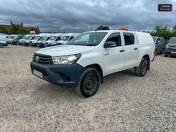Used Toyota Hilux 2017 for sale - 77041663: Photo