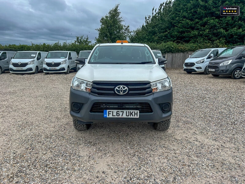 Used Toyota Hilux 2017 for sale - 77041663: Photo 3