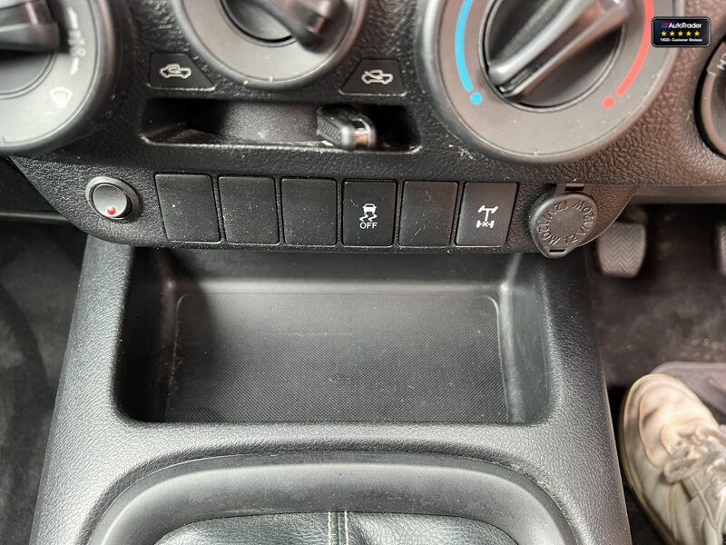 Used Toyota Hilux 2017 for sale - 77041663: Photo 33