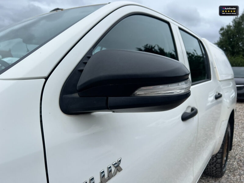 Used Toyota Hilux 2017 for sale - 77041663: Photo 9