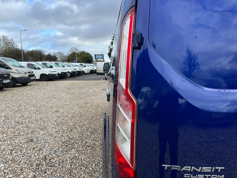 Used Ford Transit Custom 2017 for sale - 77363364: Photo 24