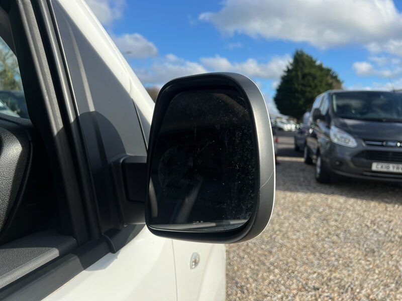 Used Vauxhall Vivaro 2020 for sale - 77107023: Photo 14