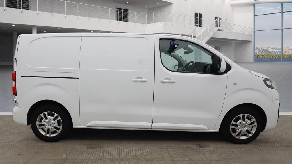 Used Vauxhall Vivaro 2020 for sale - 77107023: Photo 5