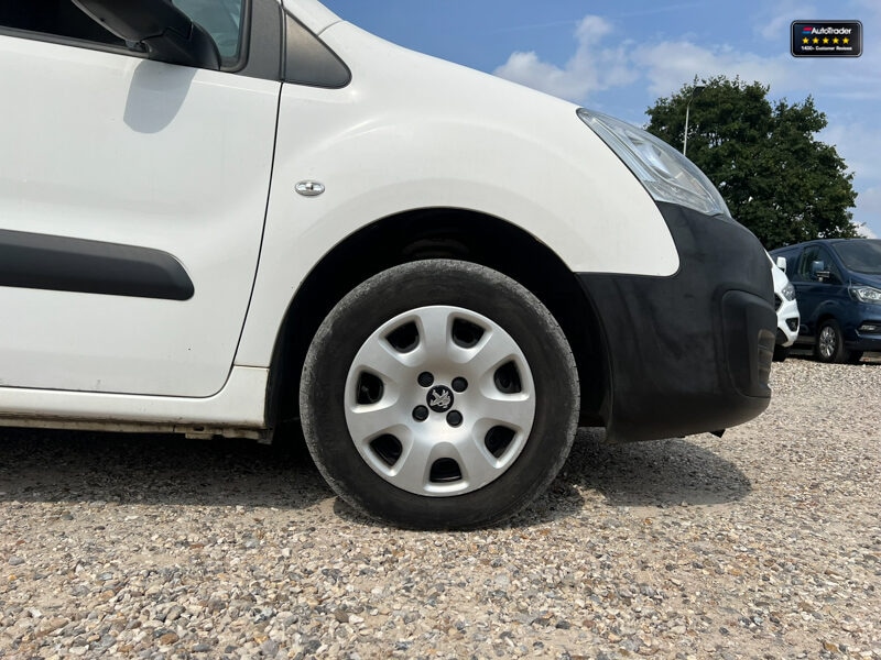 Used Peugeot Partner 2018 for sale - 77041700: Photo 21