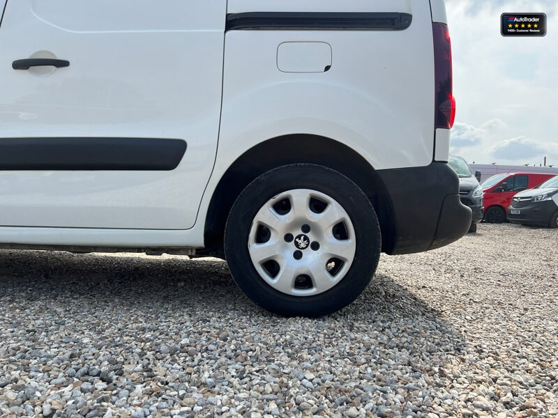 Used Peugeot Partner 2018 for sale - 77041700: Photo 23
