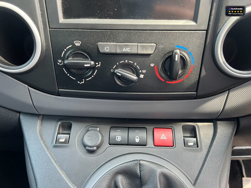 Used Peugeot Partner 2018 for sale - 77041700: Photo 35