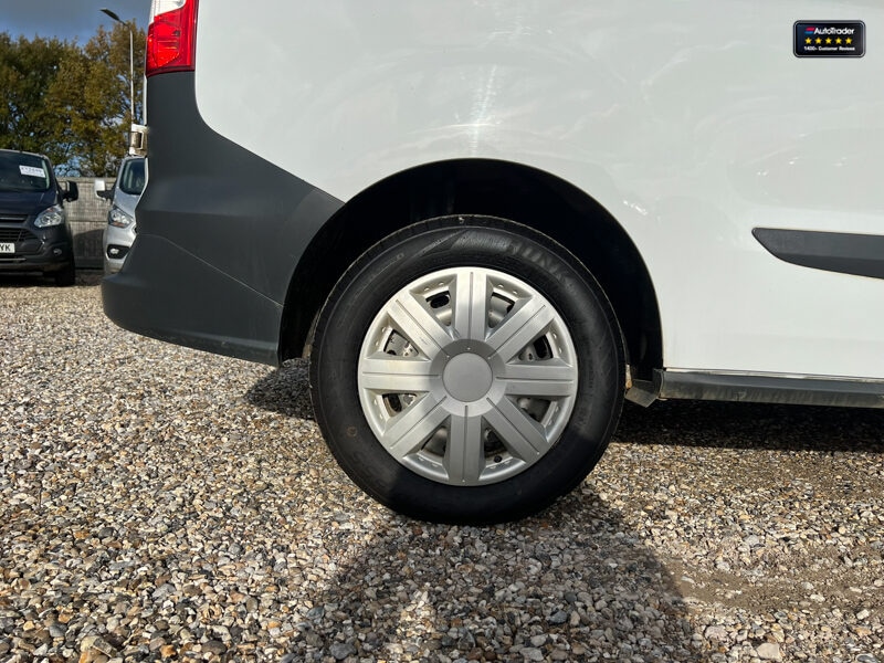 Used Ford Transit Courier 2020 for sale - 77041702: Photo 18