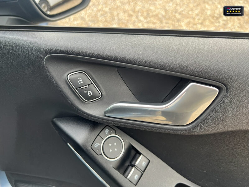 Used Ford Fiesta 2018 for sale - 77042024: Photo 26