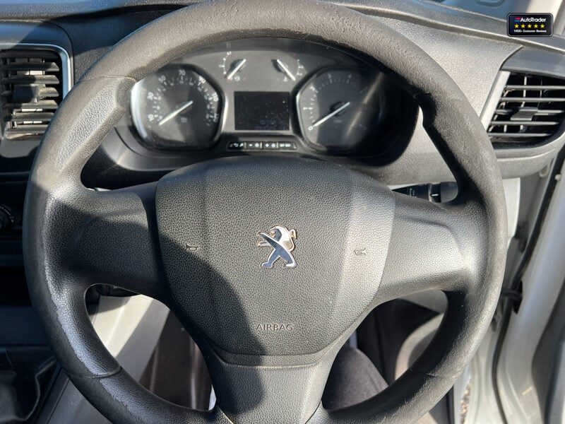 Used Peugeot Expert 2017 for sale - 77042044: Photo 30