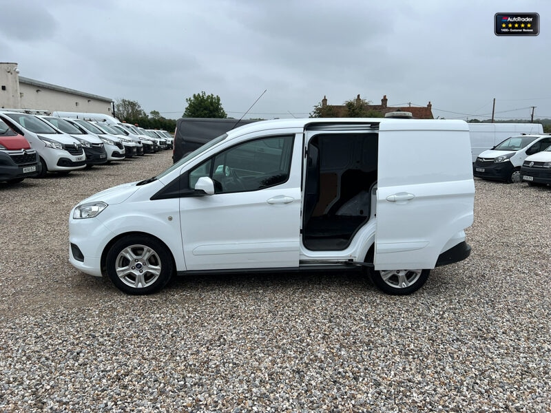 Used Ford Transit Courier 2019 for sale - 77041797: Photo 10