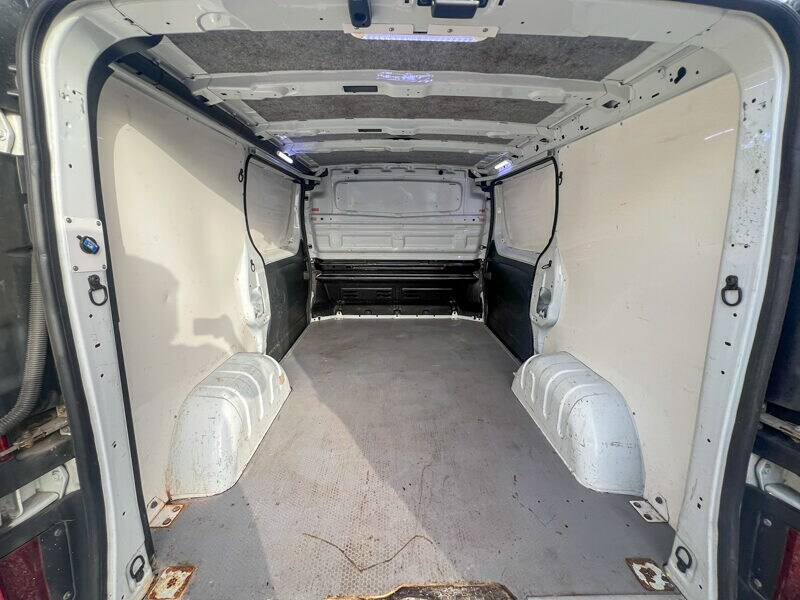 Used Vauxhall Vivaro 2017 for sale - 77758846: Photo 10