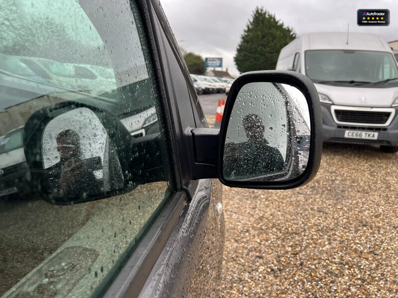 Used Vauxhall Vivaro 2020 for sale - 77042101: Photo 17