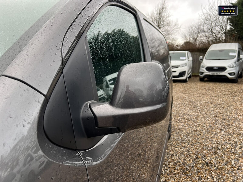 Used Vauxhall Vivaro 2020 for sale - 77042101: Photo 20