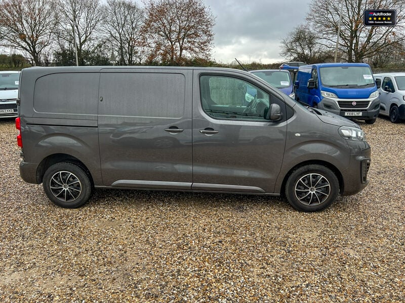 Used Vauxhall Vivaro 2020 for sale - 77042101: Photo 5