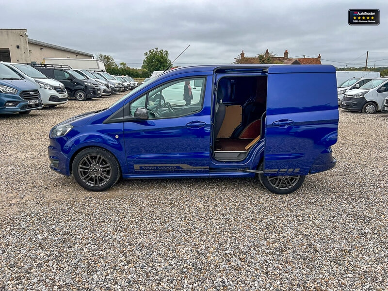 Used Ford Transit Courier 2018 for sale - 77041932: Photo 10