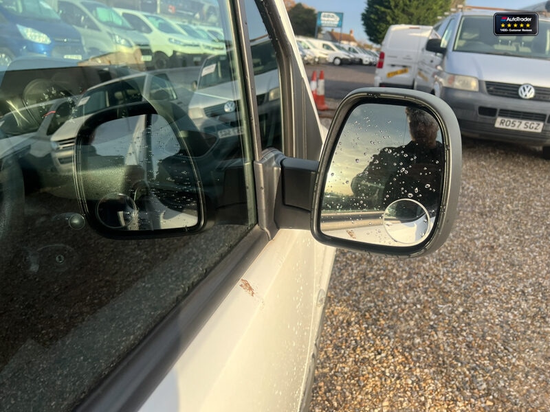 Used Peugeot Partner 2019 for sale - 77042026: Photo 15